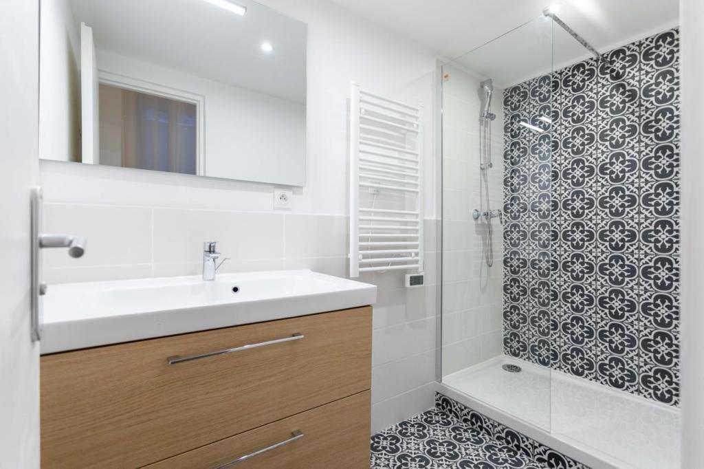 Grand T4 Avec 3Sdb - Quartier Joliette - Ideal Familles Et Groupes Marseille Eksteriør bilde